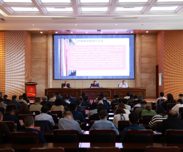 �����ȴ�������һ�����طܽ��������� ˼������������������������